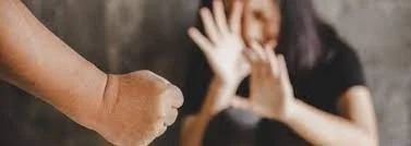 Juzgado ordena registro: Arma de fuego decomisada en caso de violencia doméstica