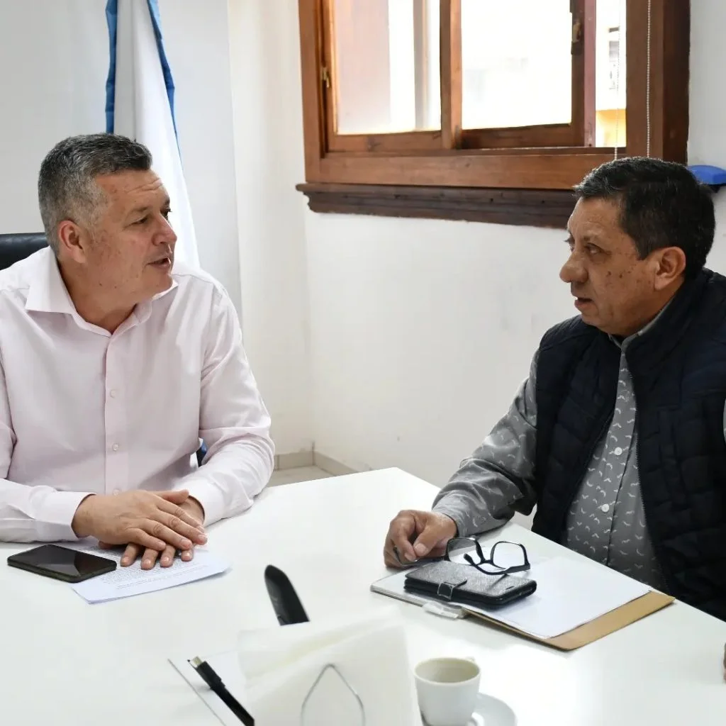 410986108_697805432467213_4062295215944181079_n-1024×1024