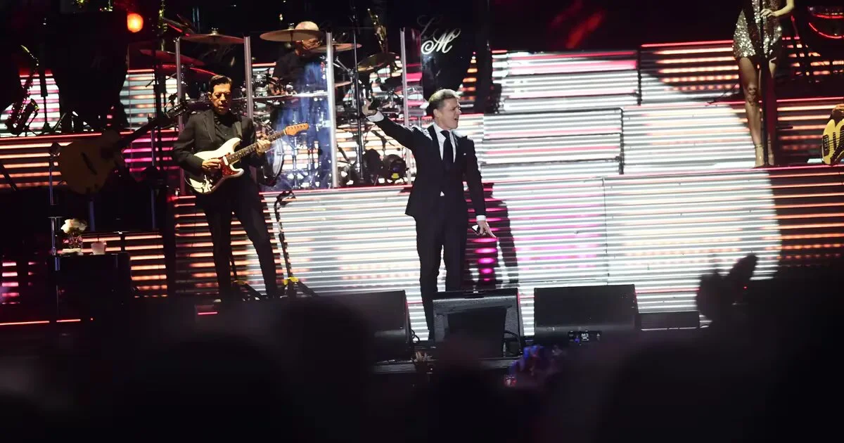 luis-miguel-en-cordoba-J2DDOIP3NBFCXGEFKULPMIBVBE