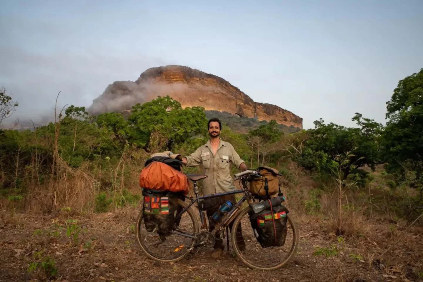 juan-ignacio-bettoli-en-uno-de-los-recorridos-que-hizo-en-guinea-foto-instagramjuan-ignacio-bettolli-WJEIWYYFCJFHTLRP6LDX3D3Y54