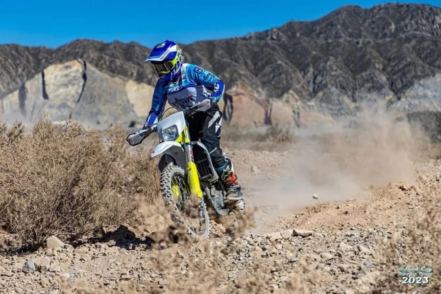 La piloto chileciteña Carla Scaglioni, se prepara para su debut en el Rally de Marruecos