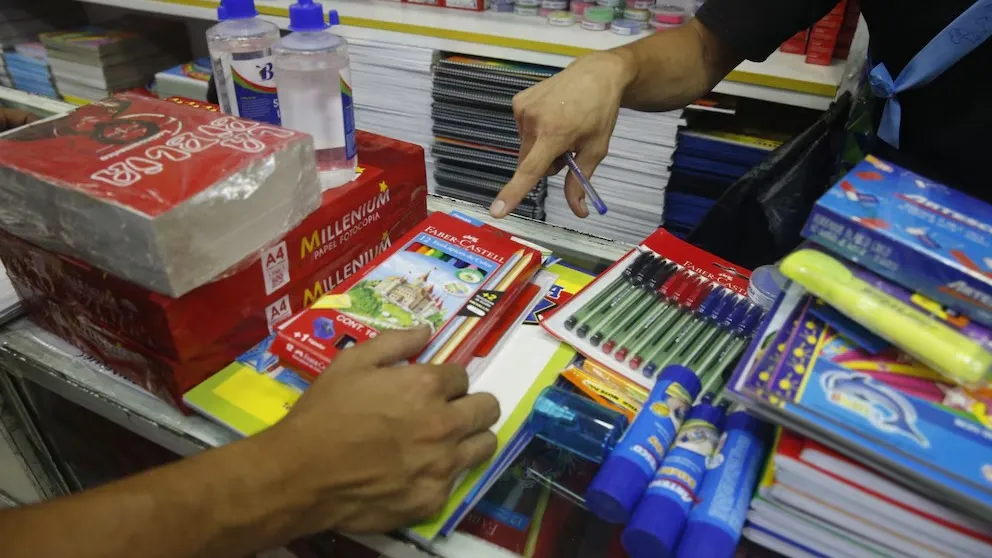 La canasta escolar para primaria en 2025 cuesta $56.265, un 44% más que en 2024