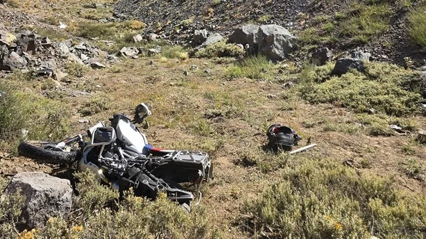 Un motociclista argentino de 61 años, falleció tras desbarrancar en la Curva 29 de la Cuesta Caracoles, Chile
