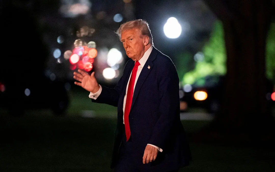 Pese a que lo prohíbe la constitución, Donald Trump no descarta buscar un tercer mandato