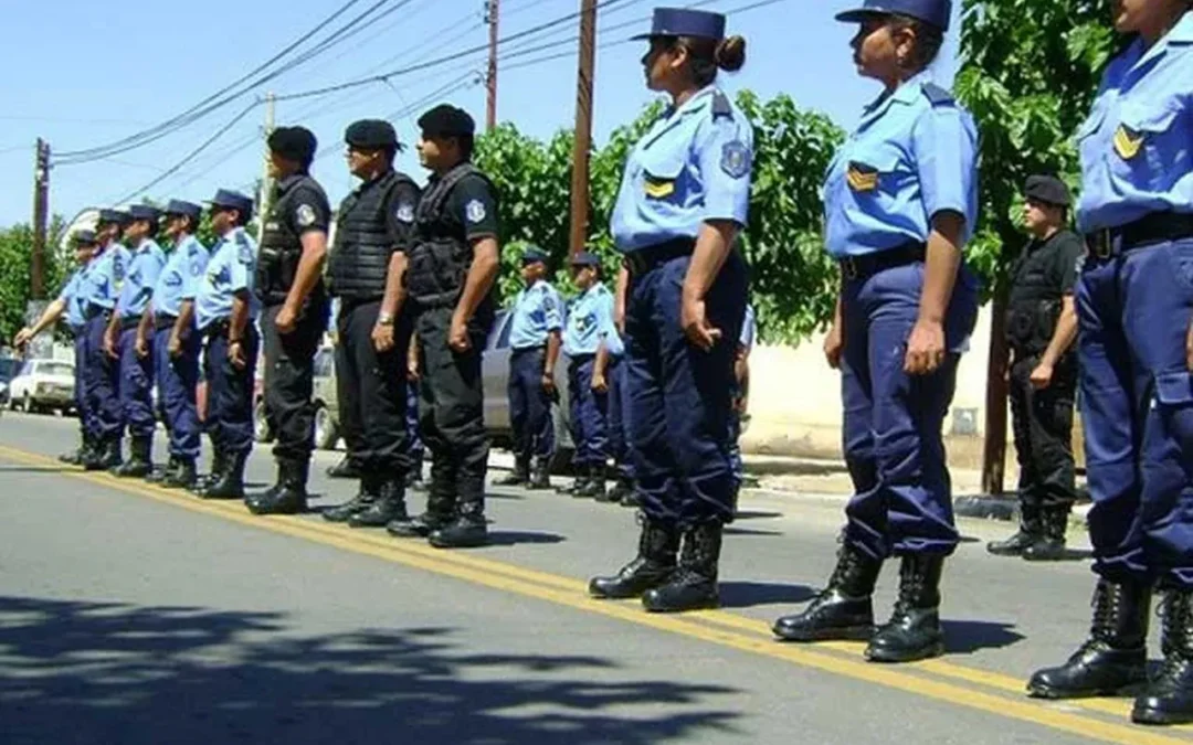 La Policía de La Rioja se ubica entre las mejores pagas del país gracias a un aumento salarial del 18% y una quincenita de $50.000
