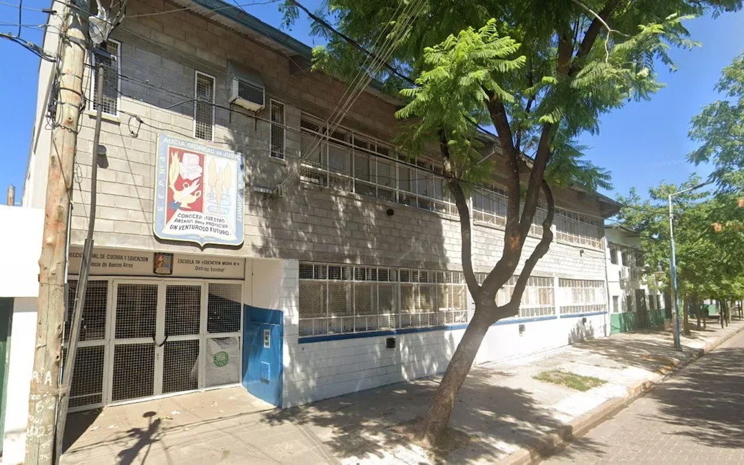 Buenos Aires: Cuatro estudiantes crearon un grupo de WhatsApp para planear un tiroteo escolar