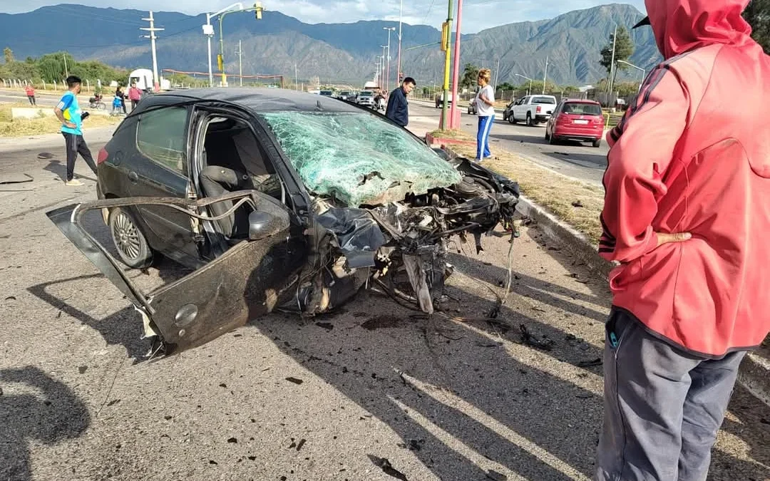 La Rioja: Tres personas perdieron la vida en un grave siniestro vial