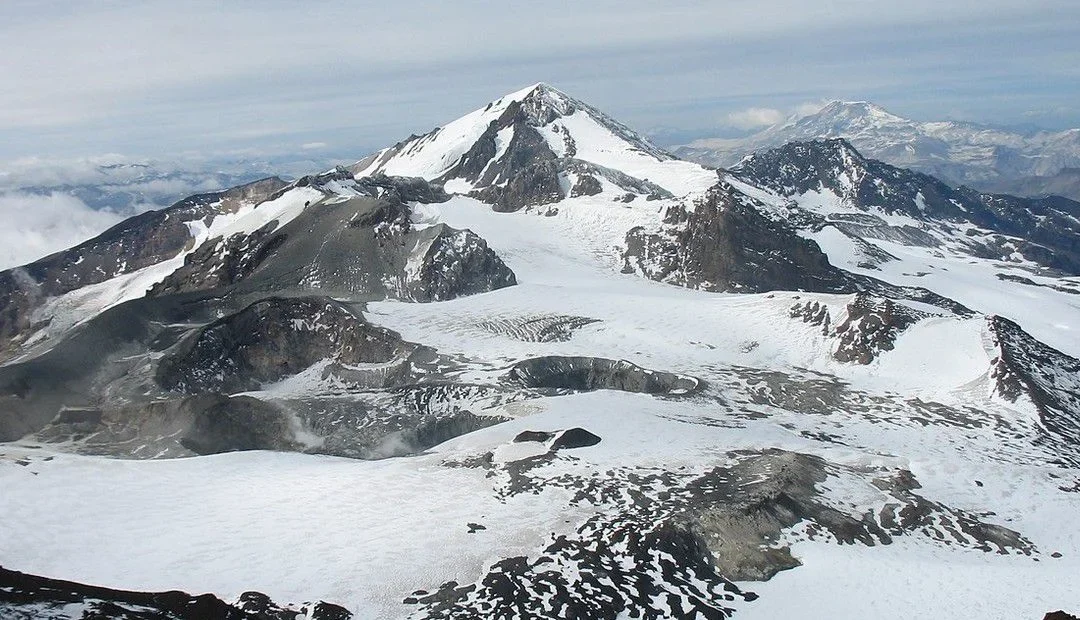 Mendoza activó alerta amarilla por posible erupción del volcán Planchón-Peteroa