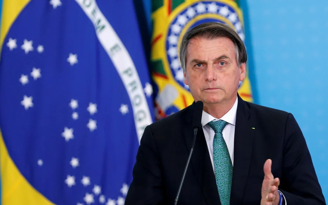 Brasil: Bolsonaro planeaba pedir asilo a Milei mientras la Justicia brasileña lo investigaba por intento de golpe