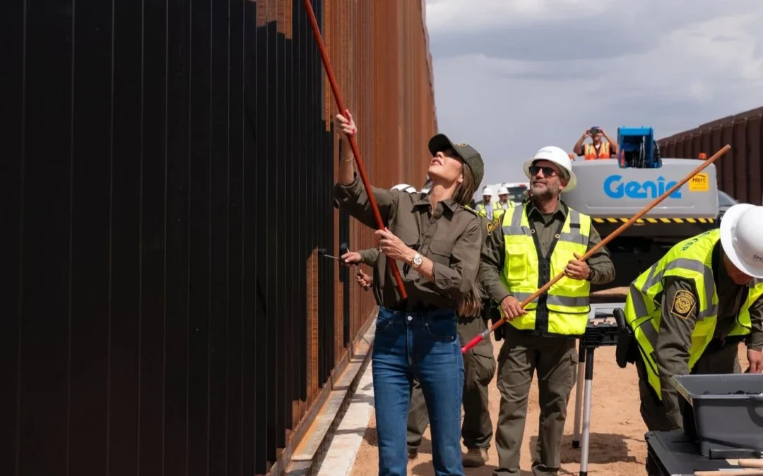 Trump mandó a pintar de negro el muro con México para que se recaliente con el sol y nadie lo trepe