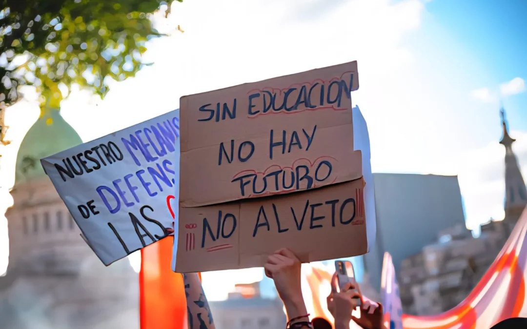 El veto de Milei a la Ley de Financiamiento Universitario desató paro nacional docente este viernes 12/9