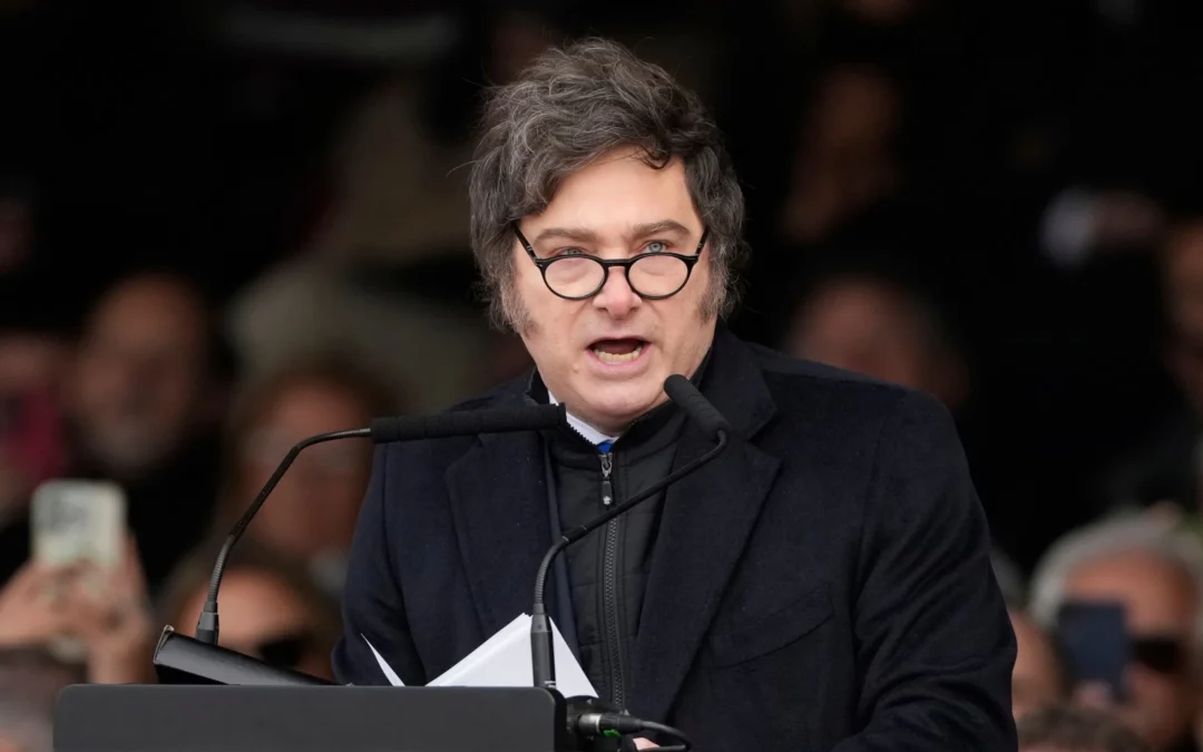 El diario británico Financial Times advirtió que Milei enfrenta “la mayor crisis” de su gestión