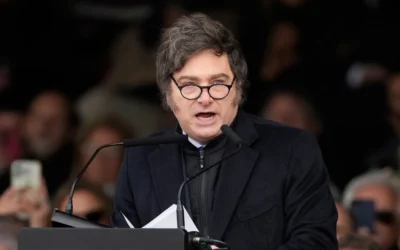 El diario británico Financial Times advirtió que Milei enfrenta “la mayor crisis” de su gestión