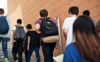 Informe demoledor: solo 1 de cada 10 estudiantes en Argentina termina la secundaria con aprendizajes básicos