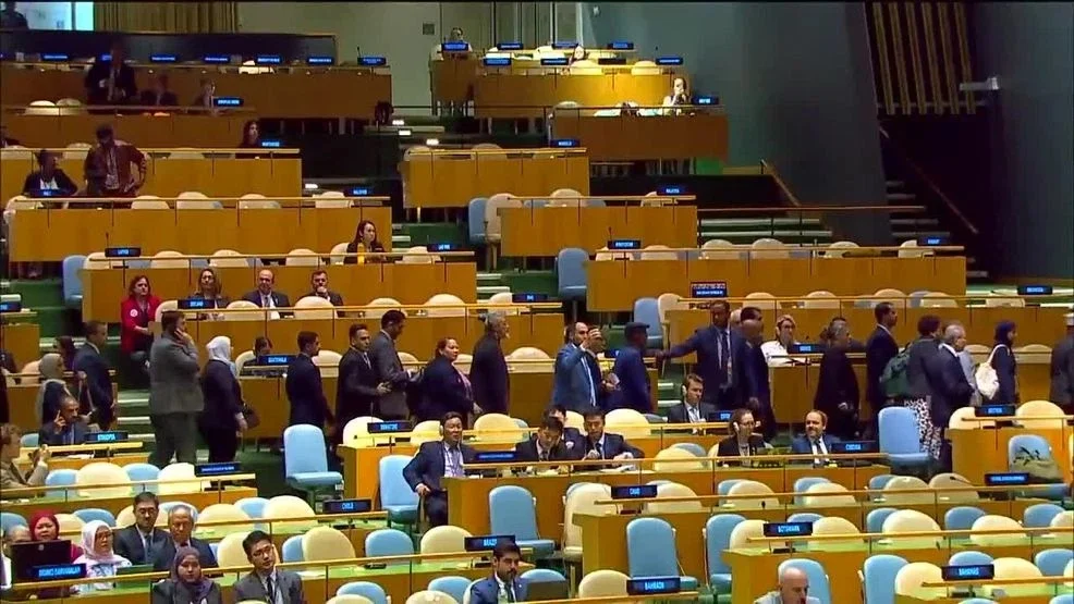 Decenas de delegados de los países abandonaron el recinto cuando el primer ministro de Israel comenzó su discurso en la ONU