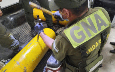 Tucumán: Gendarmería detuvo a un tío y sobrino con 86 kilos de cocaína ocultos en tubos de GNC