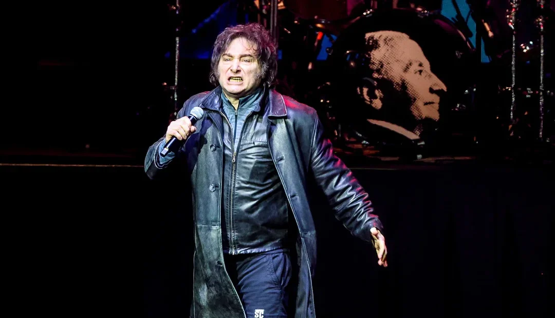 Milei creyó que AC/DC lo invitó a cantar en River y celebró con un tweet que después borró