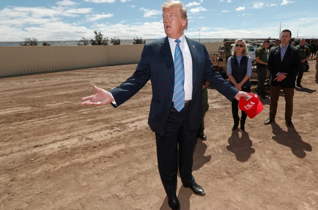 Trump habilitó una convocatoria para que “cazarrecompensas” persigan y capturen inmigrantes indocumentados