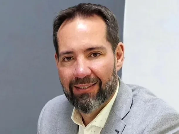 Detuvieron a un concejal libertario en Mendoza manejando borracho un BMW sin patente