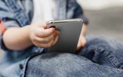 Mendoza analiza prohibir el uso de redes sociales a menores de 16 años, siguiendo el modelo de Australia