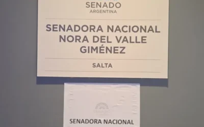 María Emilia Orozco, senadora libertaria, falsificó un cartel para quedarse con un despacho de otra persona