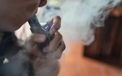 Médicos confirmaron daños pulmonares graves por vapeo, incluso con riesgo de muerte, en pacientes jóvenes