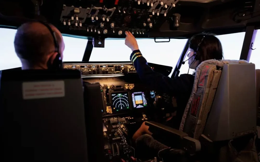 Un canadiense de 33 años fingió ser piloto y engañó a tres aerolíneas para volar gratis durante cuatro años