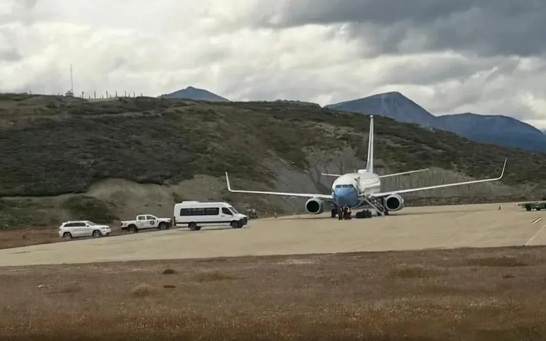 Revuelo en Ushuaia por el aterrizaje de un avión oficial de EE.UU. sin explicación del Gobierno