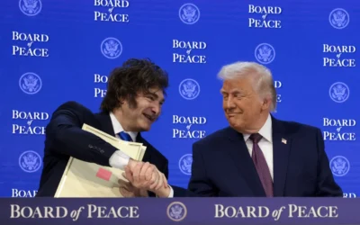 Milei inició el retiro de Argentina de unos 50 organismos internacionales y se alineó con Estados Unidos