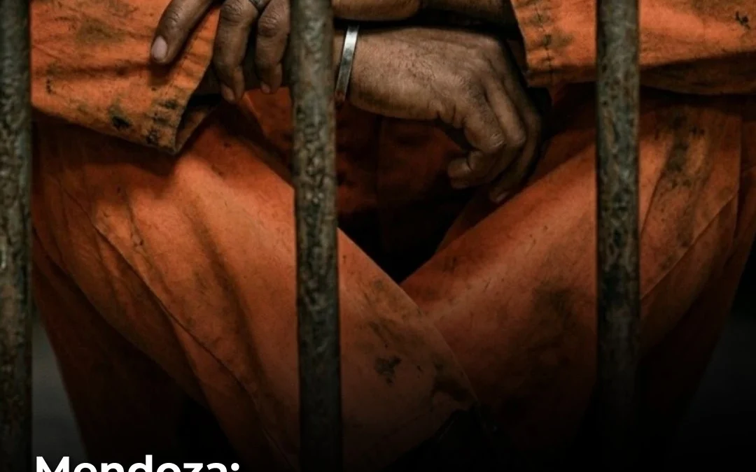 Mendoza: proponen que presos usen uniformes naranjas y prohíban las zapatillas deportivas