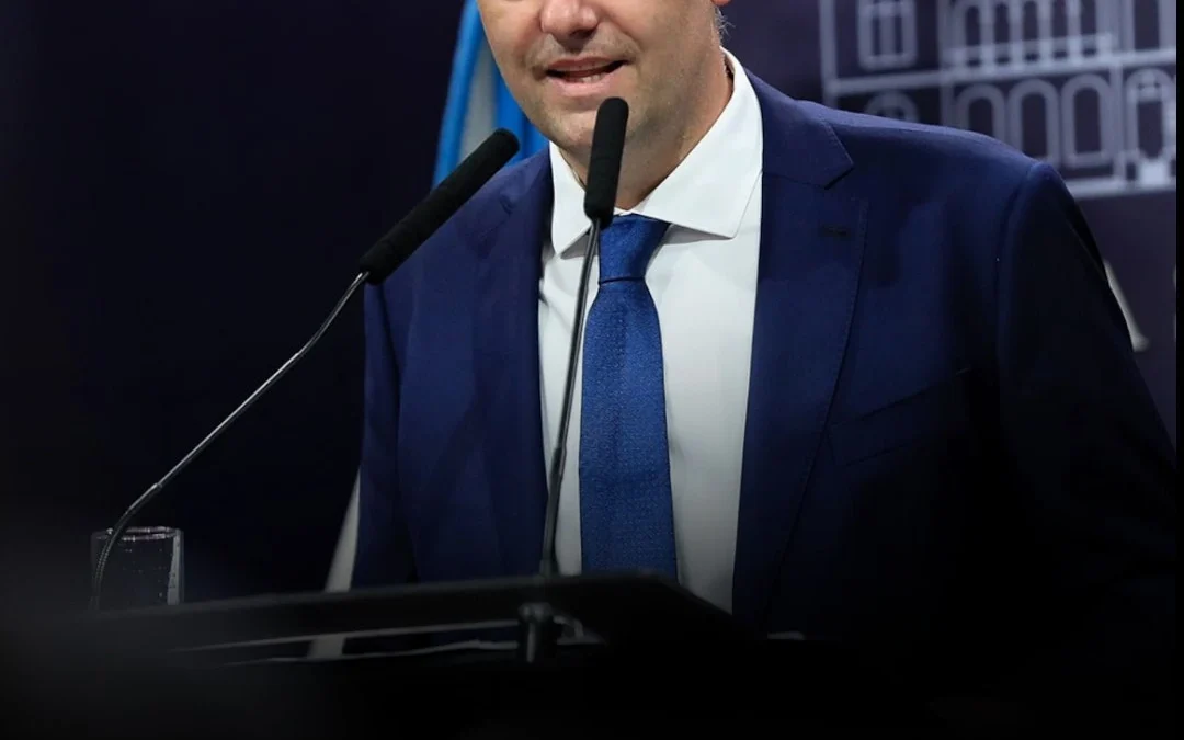 Ampliaron la denuncia contra Manuel Adorni por una propiedad no declarada en un country de lujo