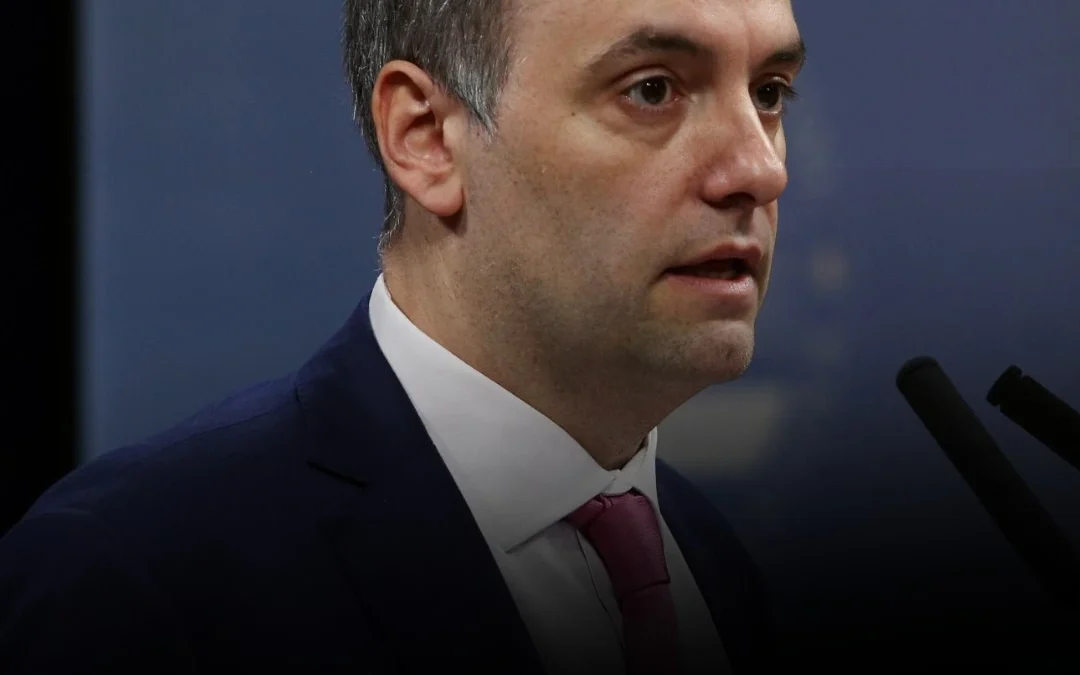 Imputaron a Manuel Adorni por presunto enriquecimiento ilícito