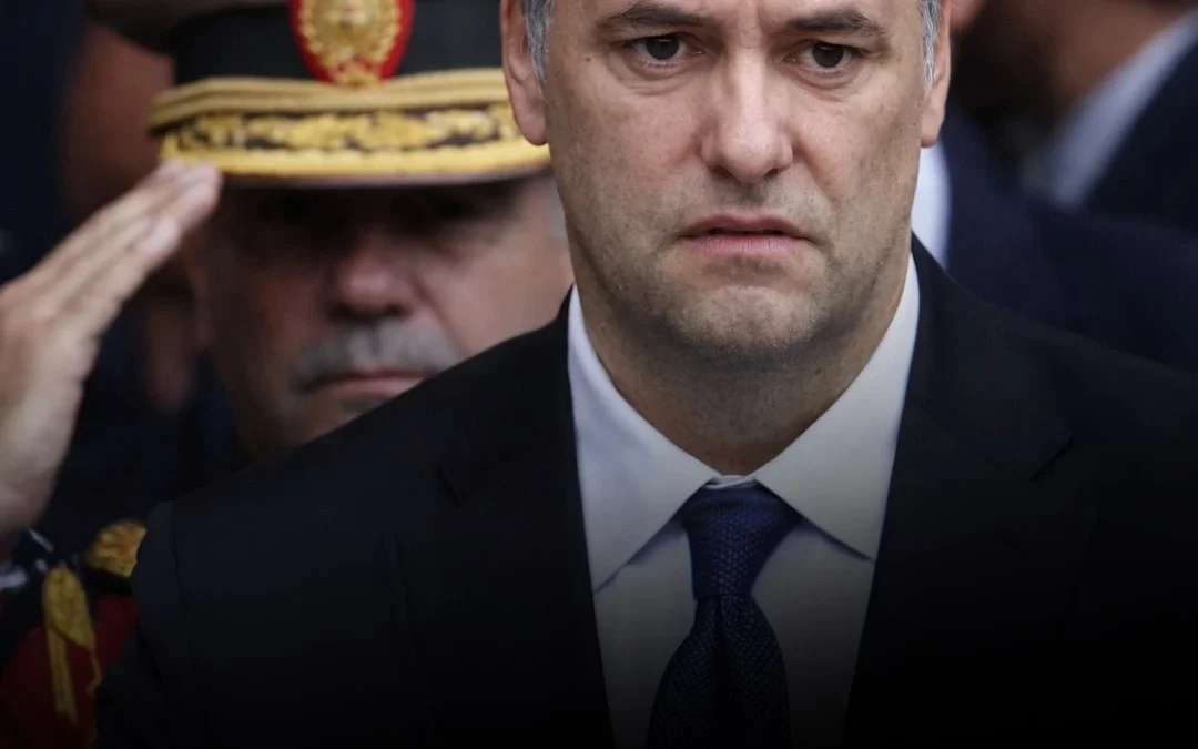 Manuel Adorni obtuvo US$100 mil de otras dos mujeres por la hipoteca de un departamento en CABA