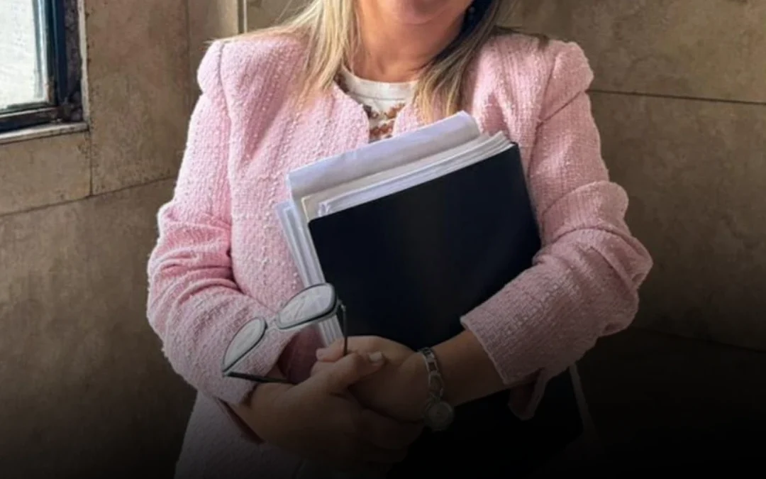 Declaró la escribana de Adorni: Dijo que iba a pagar en 12 cuotas y que no sabe de dónde sacó el dinero