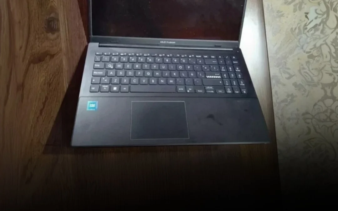 Anguinán: Intercambió su celular por una notebook y luego la entregó al saber que tenía denuncia por robo