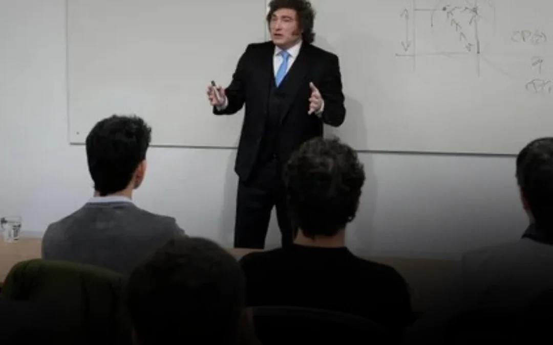 Javier Milei dio una clase de economía en una universidad privada