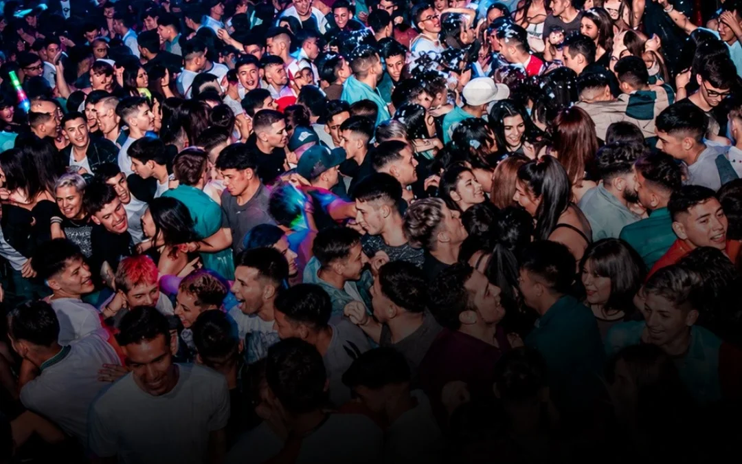 Un estudio reveló que los jóvenes valoran más el tiempo libre que el crecimiento económico