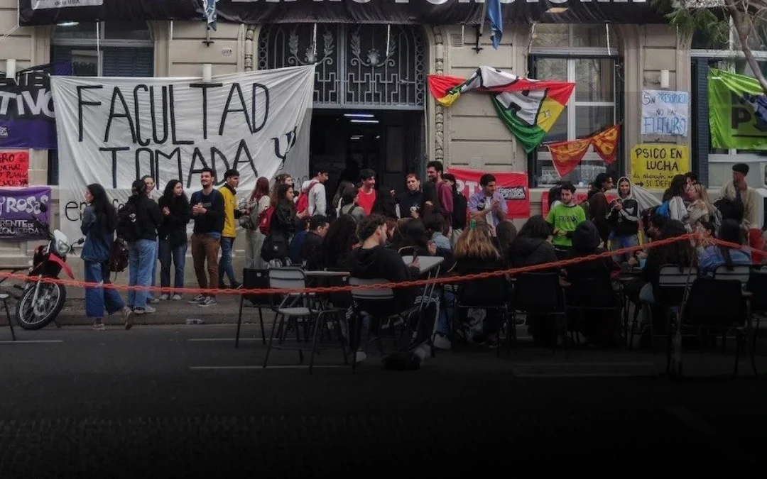 Tras casi tres años de conflicto, el Gobierno y las universidades llegaron a un acuerdo
