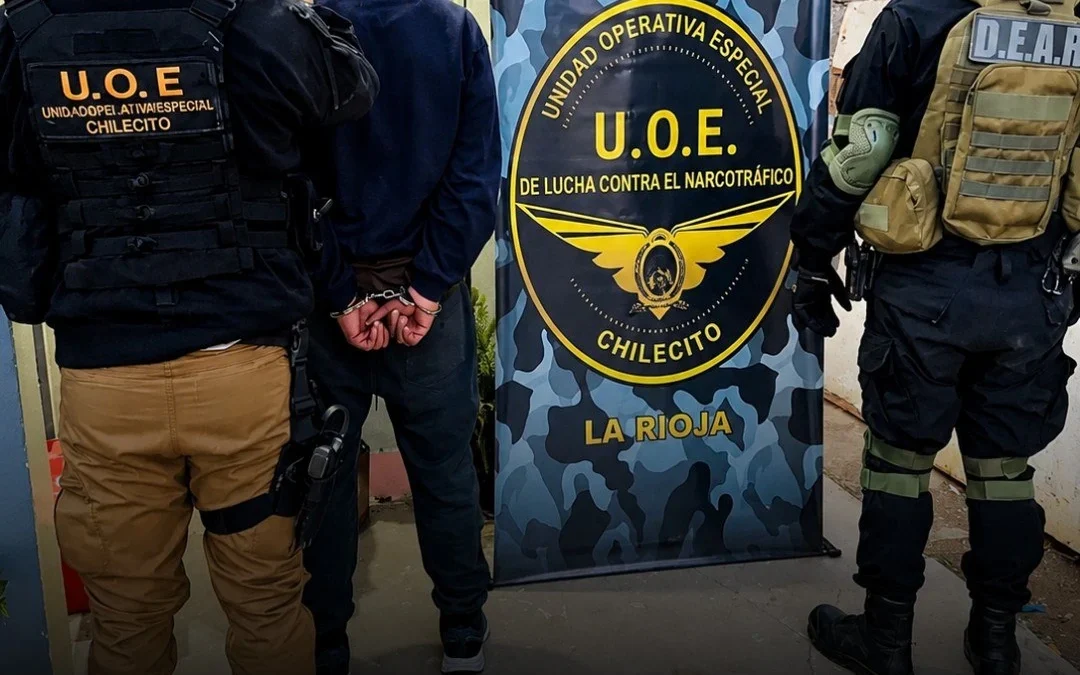 Golpe al narcotráfico en Chilecito: detuvieron a un hombre y secuestraron droga, un arma y vehículos