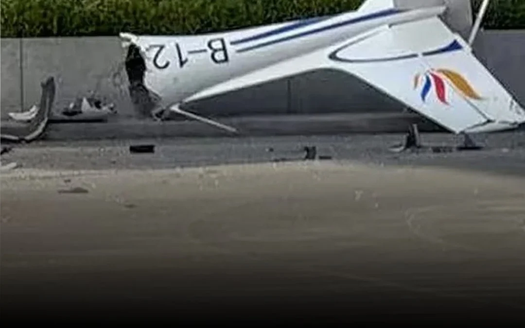 Alerta en China: Una avioneta se estrelló contra la Torre CITIC tras desviarse de su ruta