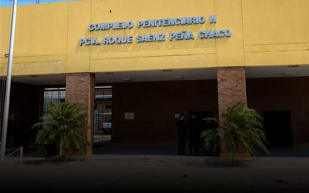 Chaco: Murió un preso tras una cirugía para extraerle un celular del recto