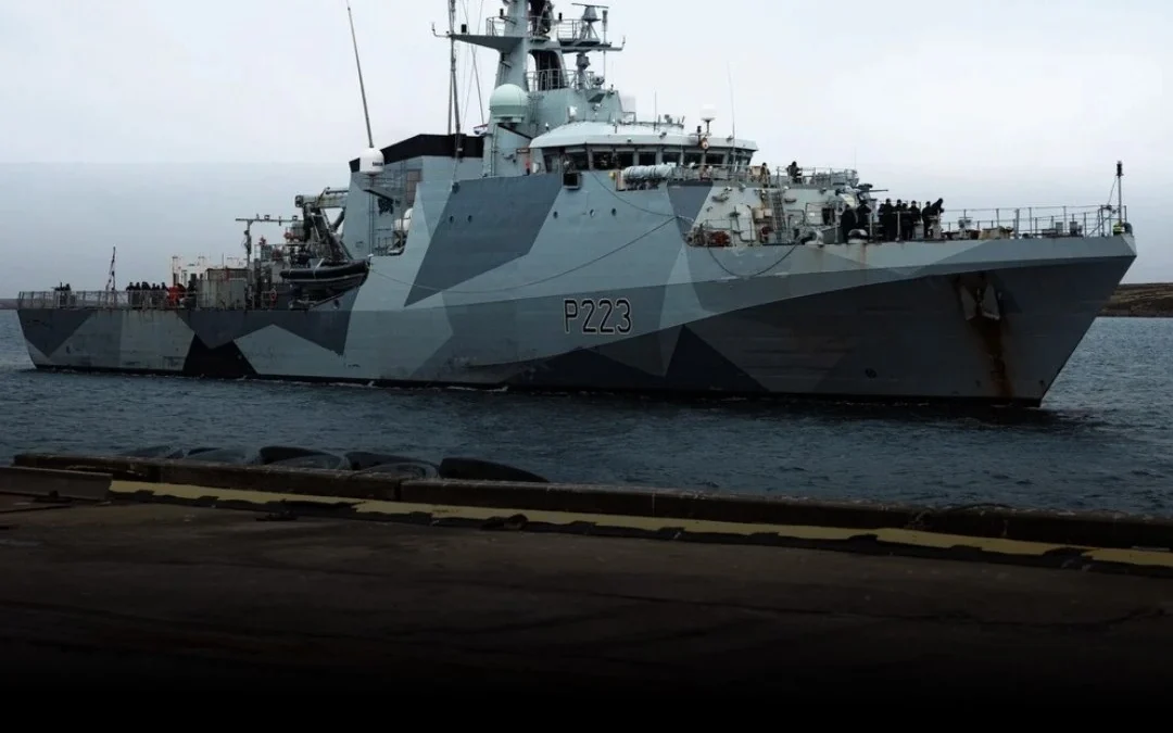 Un buque de guerra británico cruzó aguas argentinas sin notificación previa