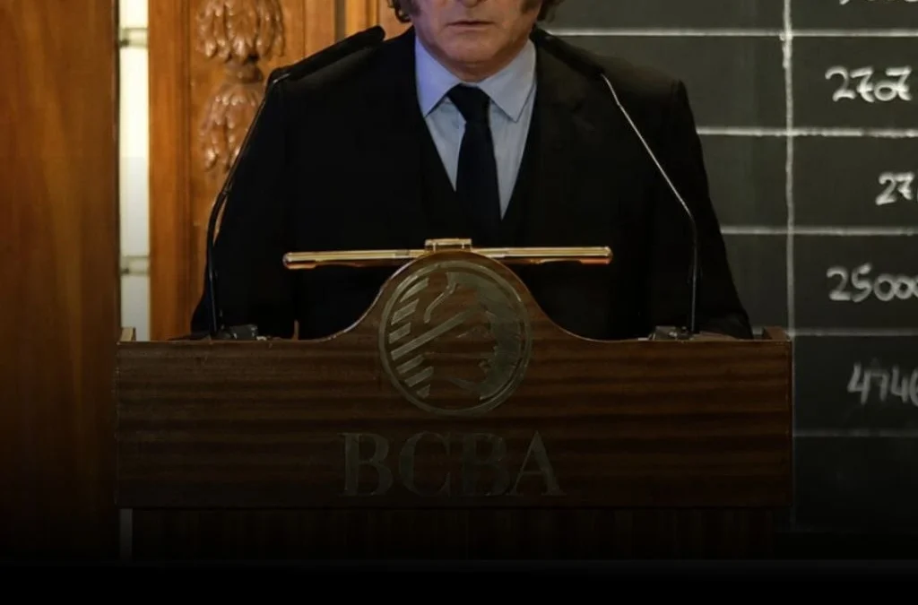 Milei aseguró en la Bolsa de Comercio que será reelecto y prometió «100 años de liberalismo»