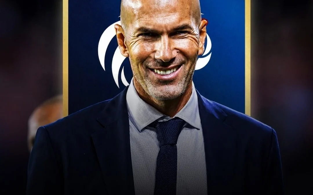 Zinedine Zidane fue presentado como nuevo entrenador de Francia y firmó un contrato por cuatro años