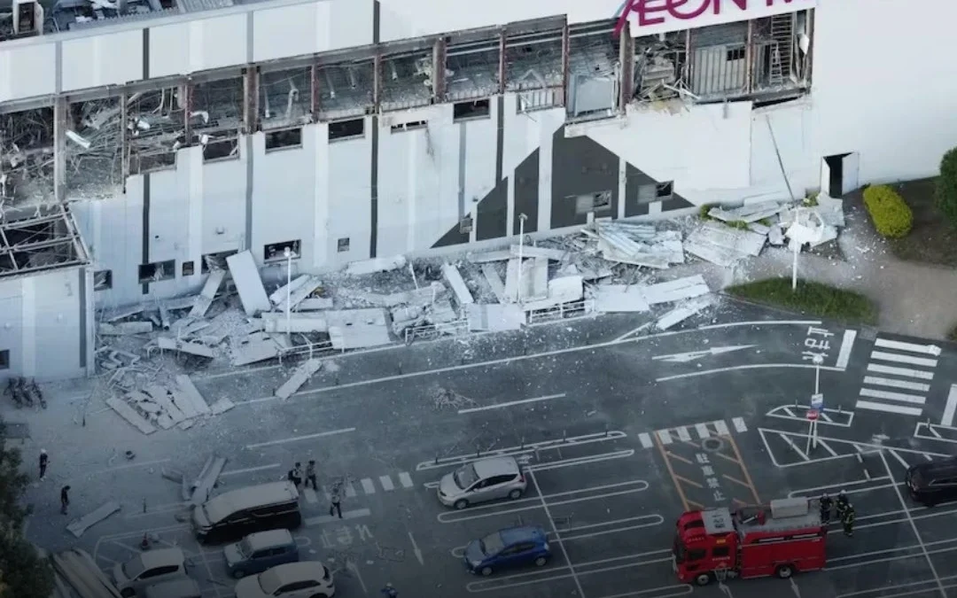 Un sismo de magnitud 7,1 sacudió Japón y provocó el colapso de un shopping