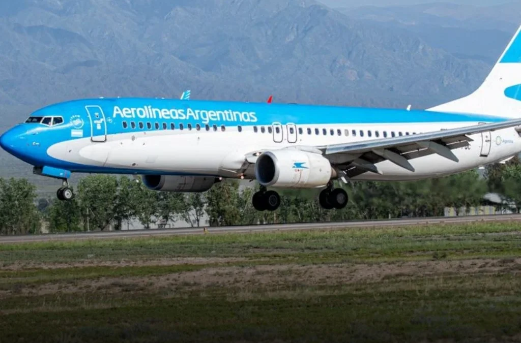 Los argentinos viajaron menos al exterior y el turismo cayó un 22% en junio