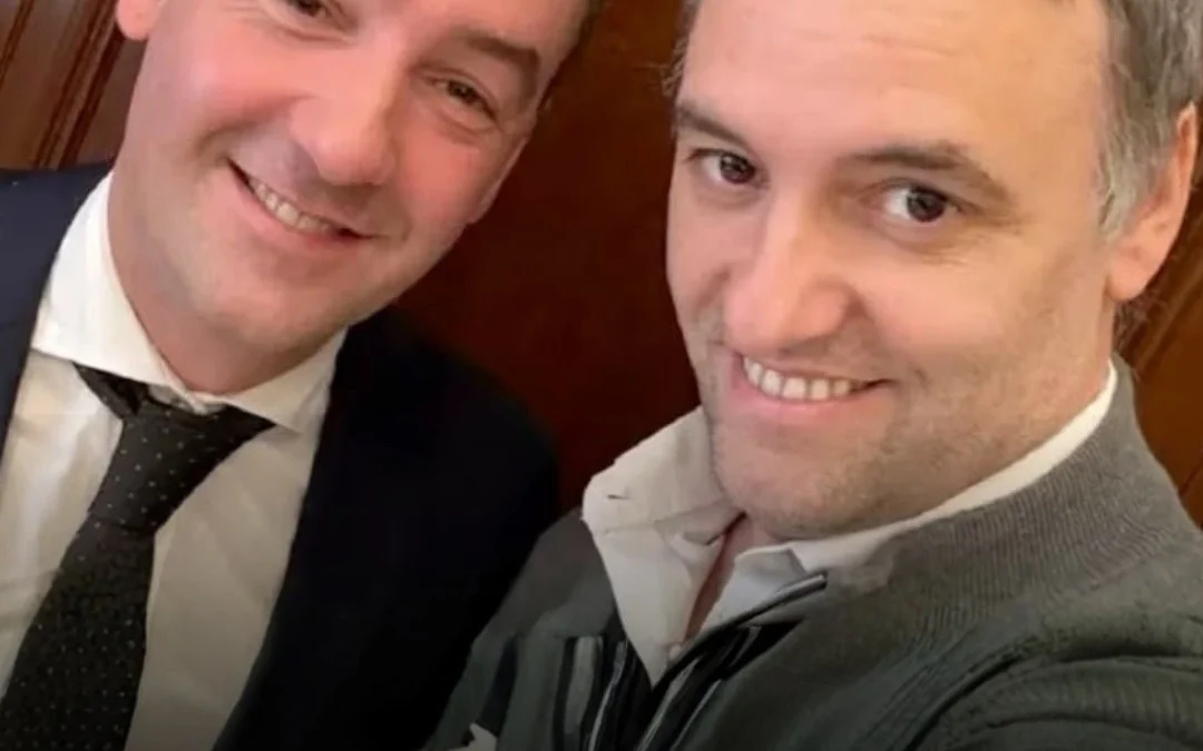 El hermano de Adorni dijo que se confundió y puso un cero de más en su declaración jurada
