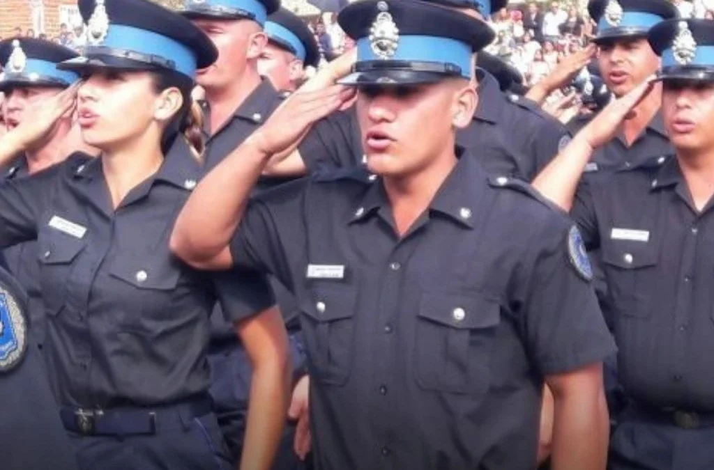 Aumentan los salarios de la Policía Federal, pero la mayoría de los efectivos seguiría bajo la línea de pobreza