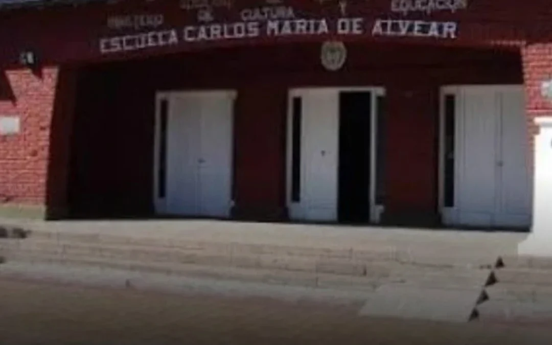 Identificaron a la niña embarazada que escribió en la pared de su escuela para pedir ayuda: señaló a su tío.